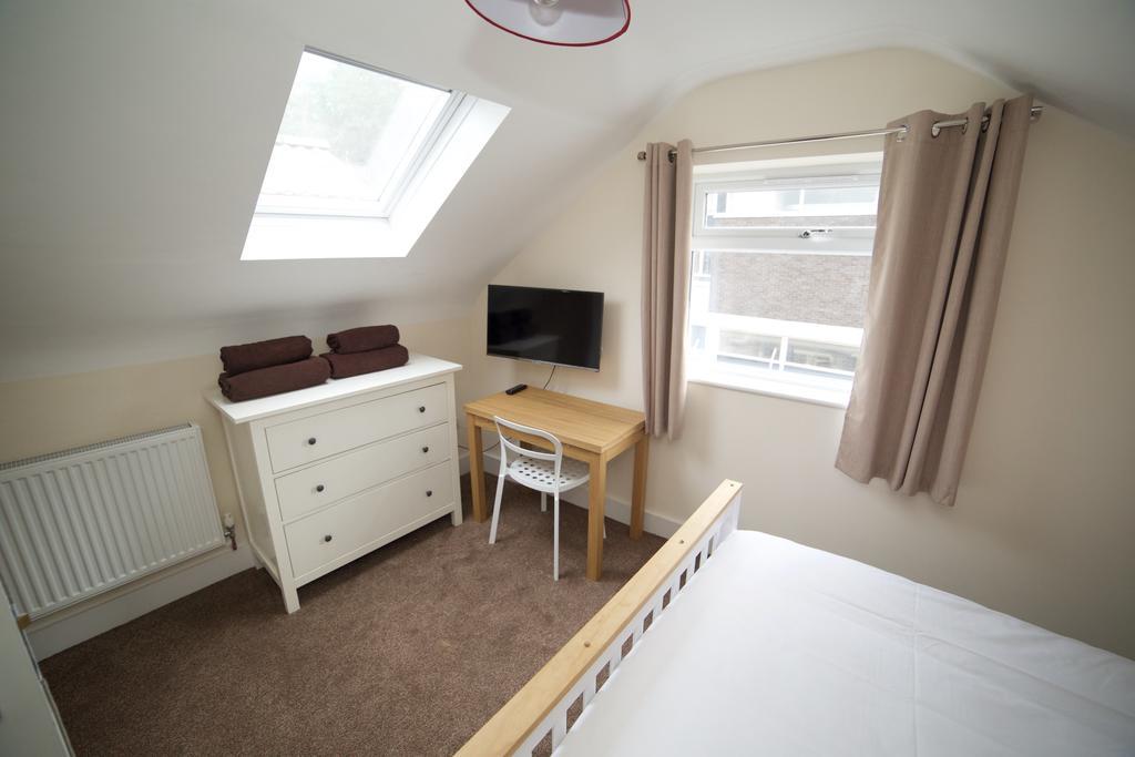 Affittacamere Serviced Lets - 152/154 Bath Road Bristol