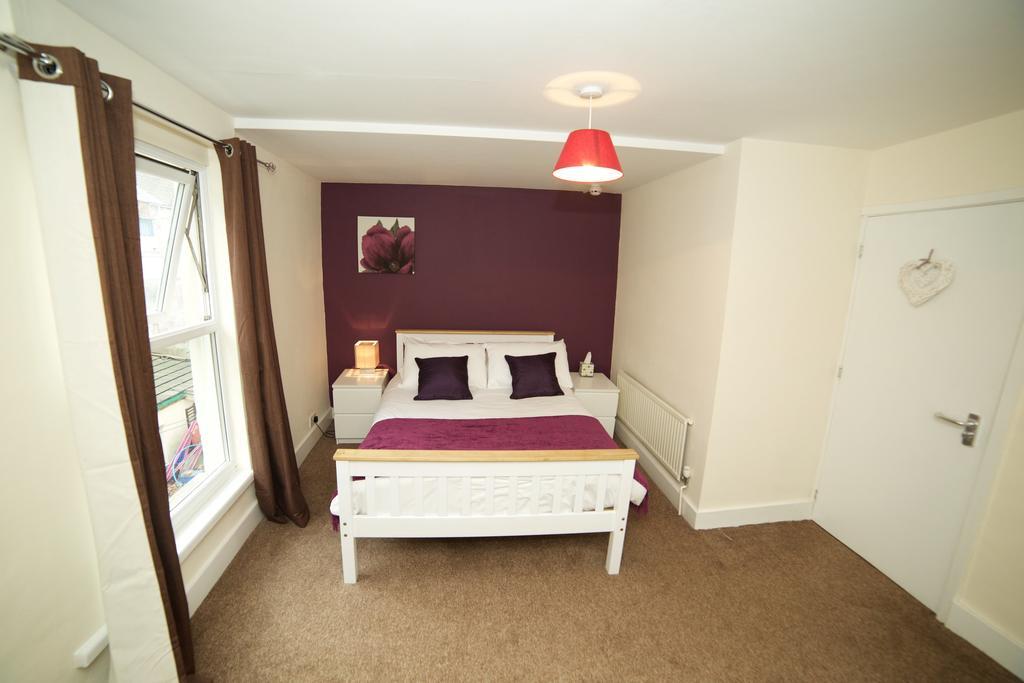 Affittacamere Serviced Lets - 152/154 Bath Road Bristol