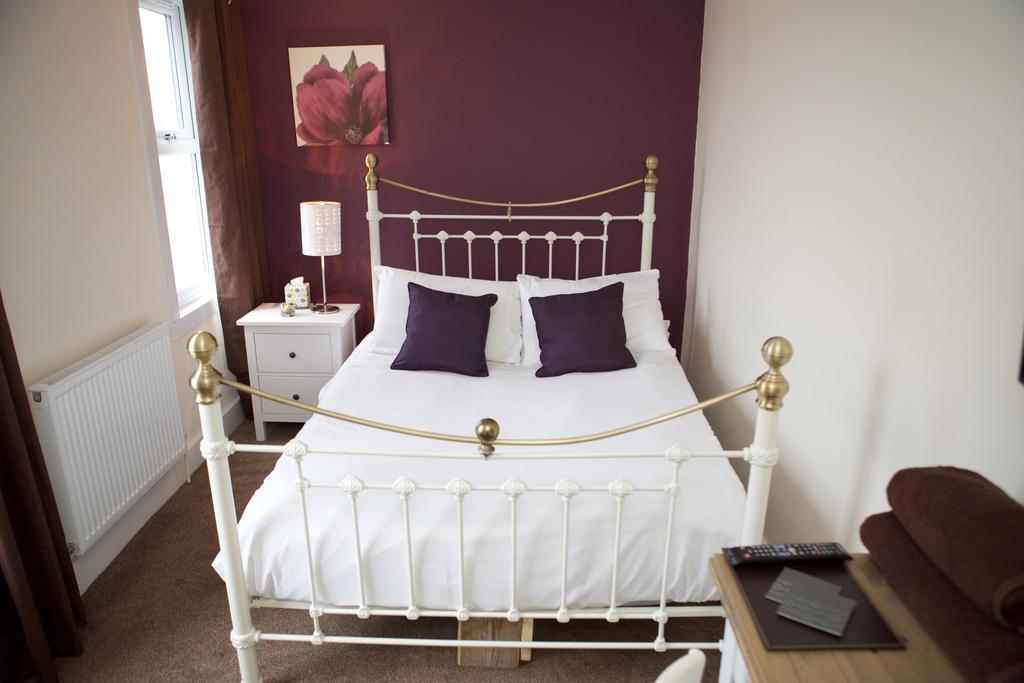 Serviced Lets - 152/154 Bath Road Affittacamere Bristol