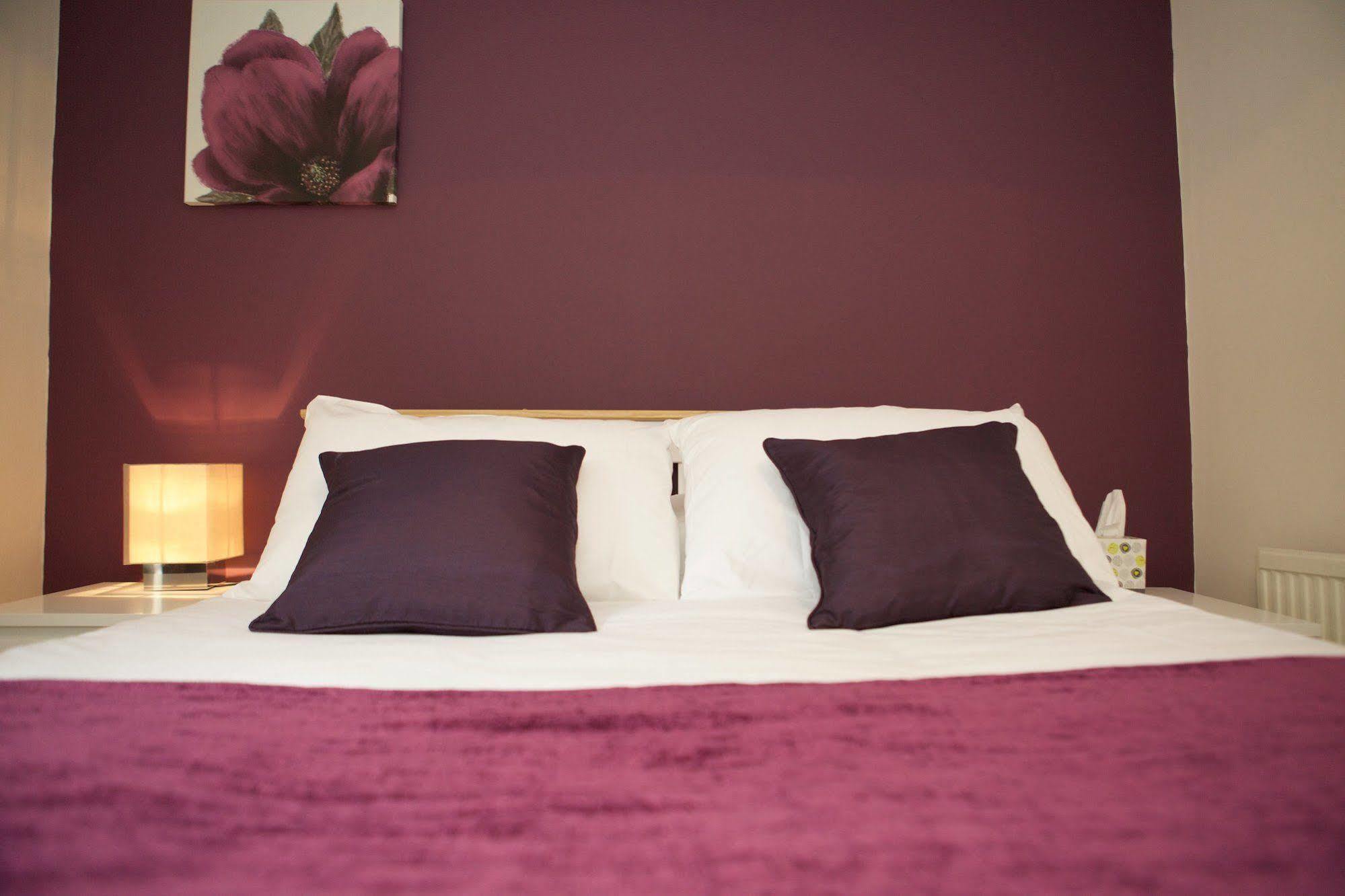Serviced Lets - 152/154 Bath Road Affittacamere Bristol