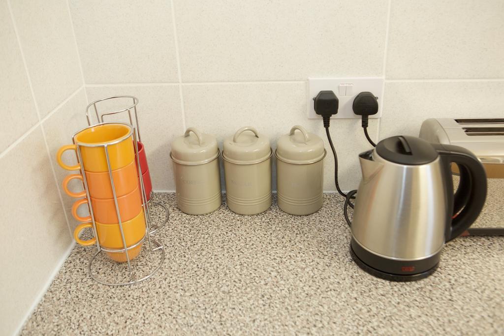 Pensjonat Serviced Lets - 152/154 Bath Road Bristol