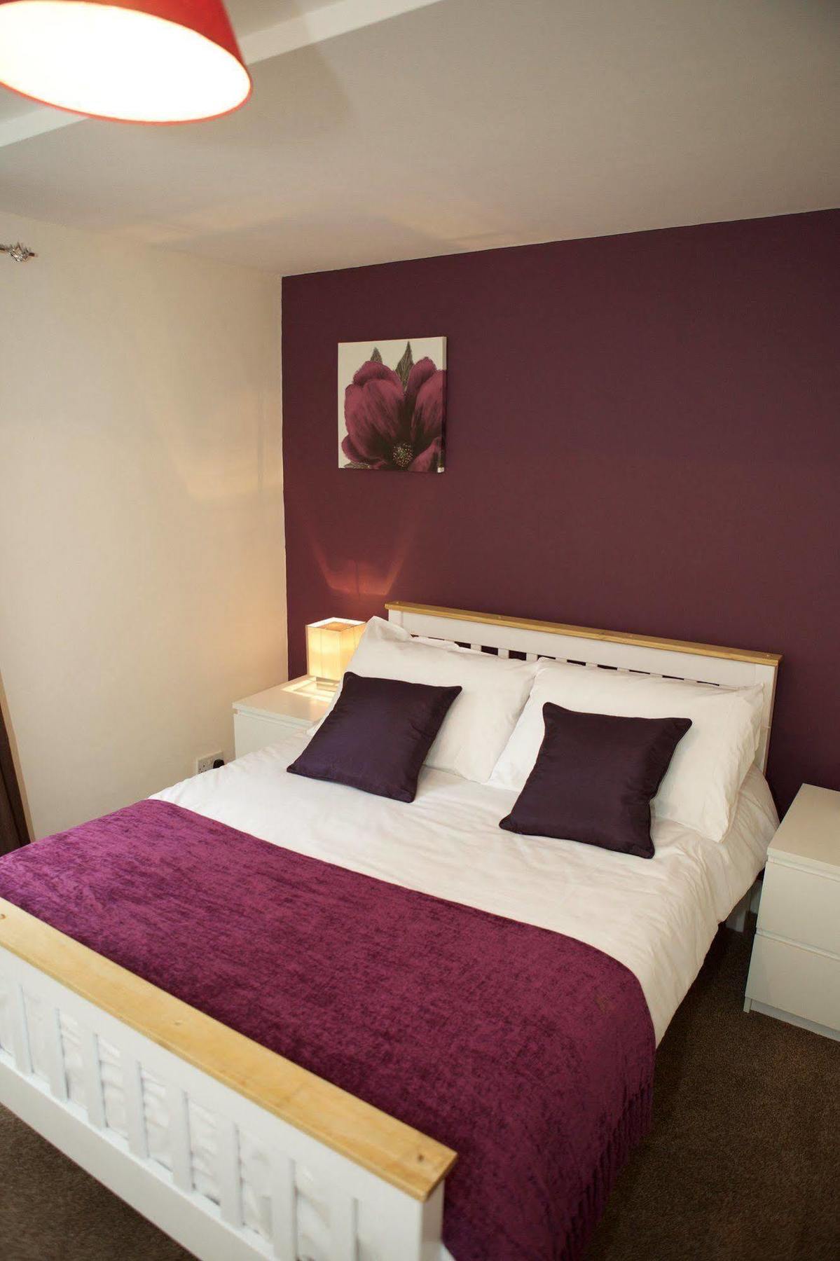 Serviced Lets - 152/154 Bath Road Pensjonat